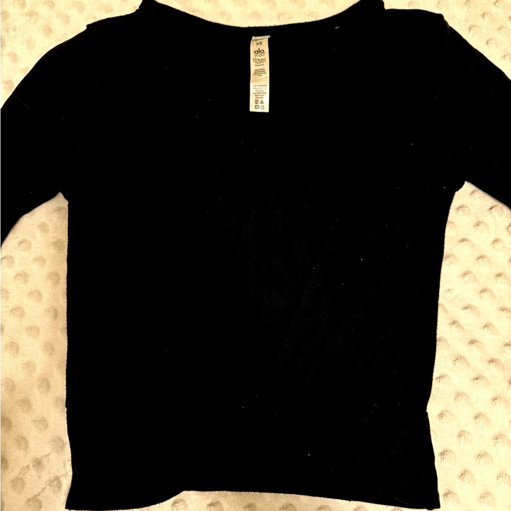 ALO Yoga Black Long Sleeve crop top